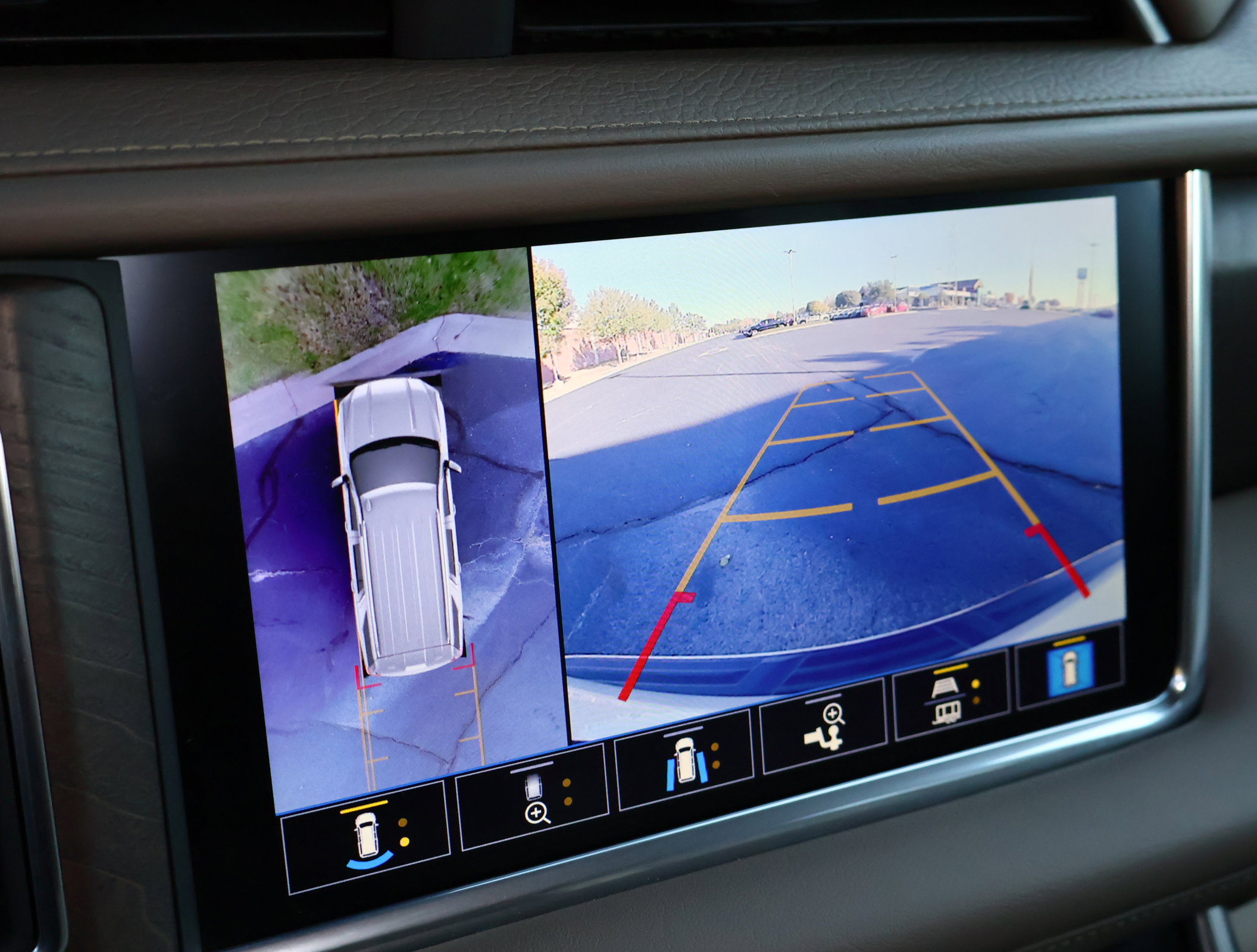 Used 2021 GMC Yukon Denali image 5