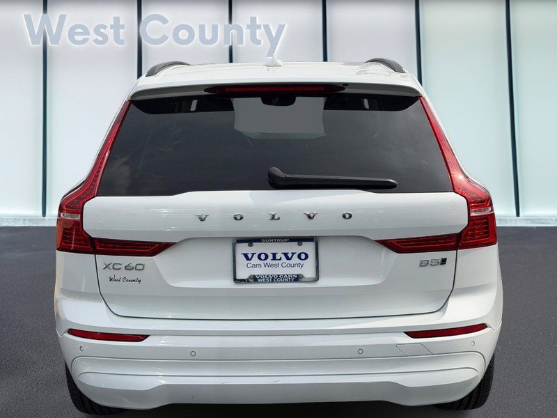 Certified 2023 Volvo XC60 B5 Core AWD/4WD image 6