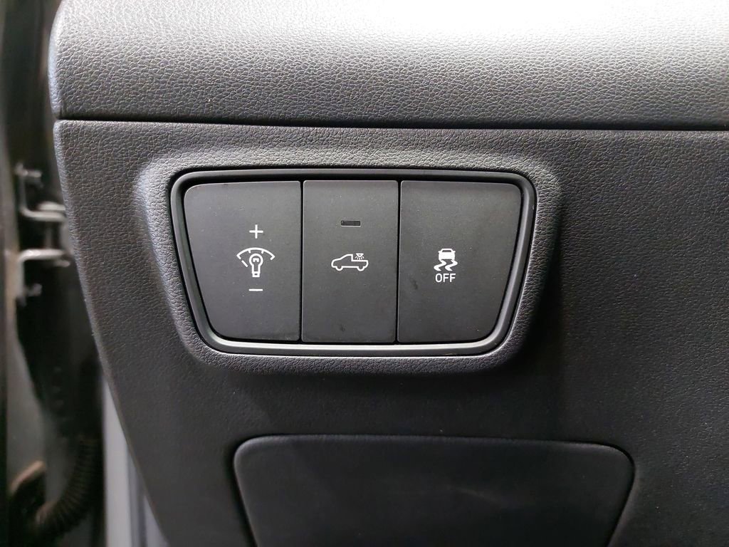Used 2022 Hyundai Santa Cruz Limited image 26