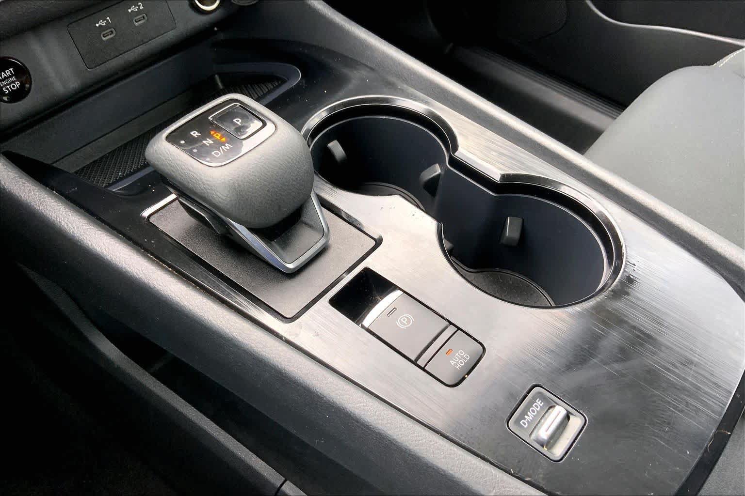 Used 2024 Nissan Rogue S FWD image 34