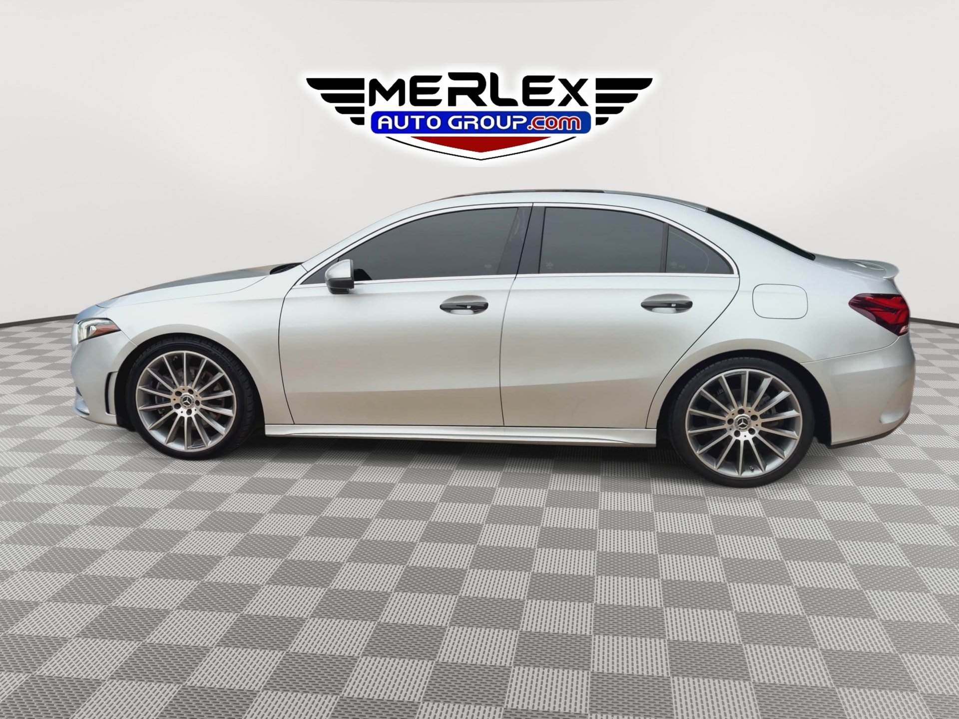 Used 2019 Mercedes-Benz A 220 w/ AMG Line image 5