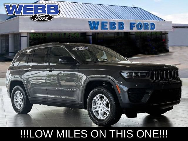 Used 2023 Jeep Grand Cherokee Laredo w/ Trailer Tow Prep Group (B)