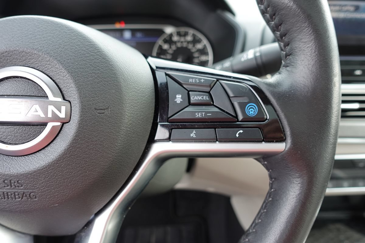 Used 2024 Nissan Altima 2.5 SL AWD/4WD image 40