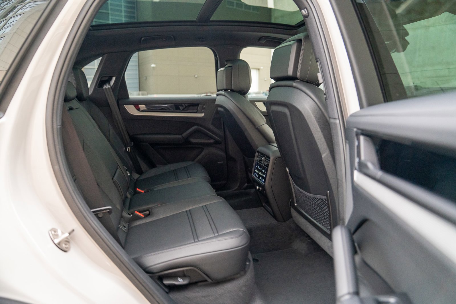 Certified 2026 Porsche Cayenne AWD/4WD image 24