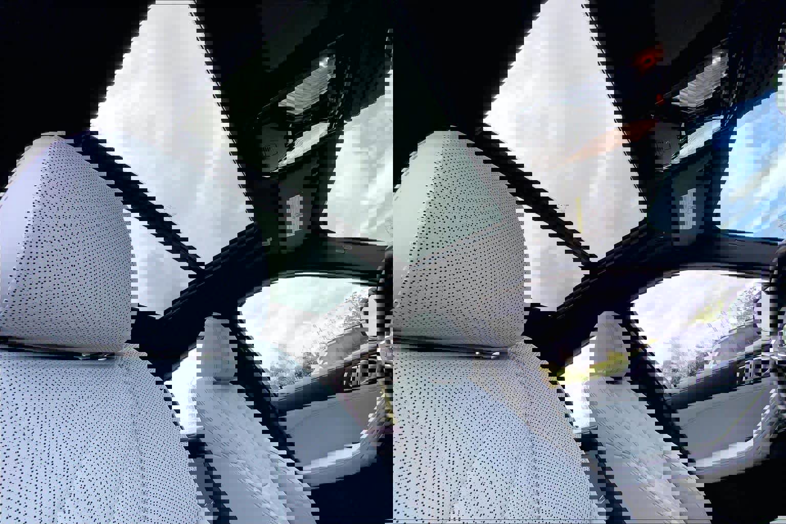 Certified 2024 BMW X6 xDrive40i w/ Premium Package image 13