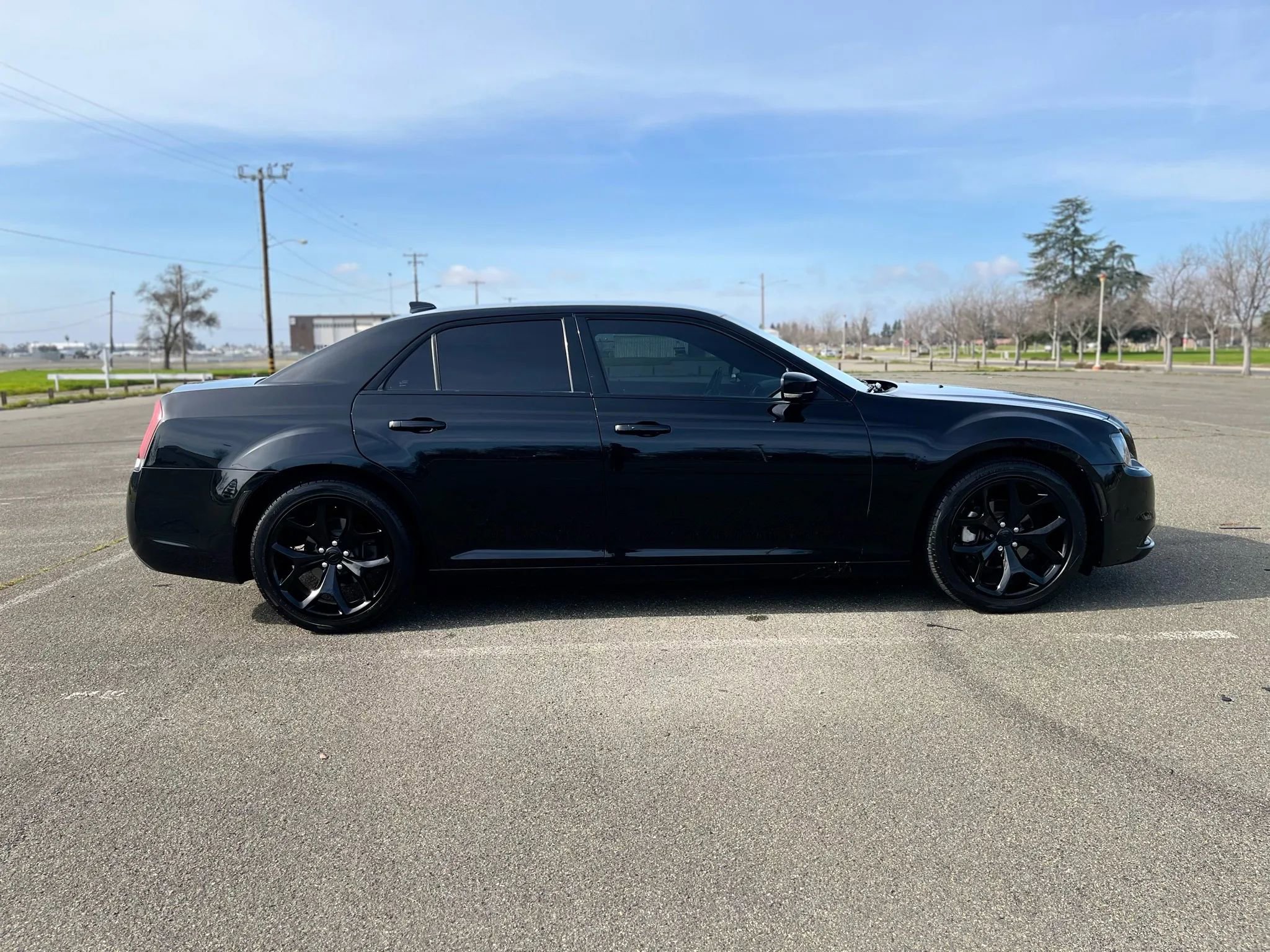 Used 2021 Chrysler 300 S RWD image 4