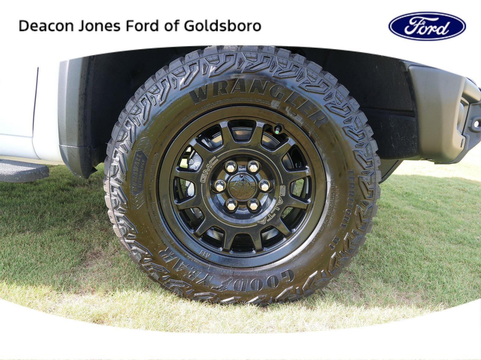 Used 2023 GMC Sierra 1500 AT4X w/ AT4X AEV Edition image 11