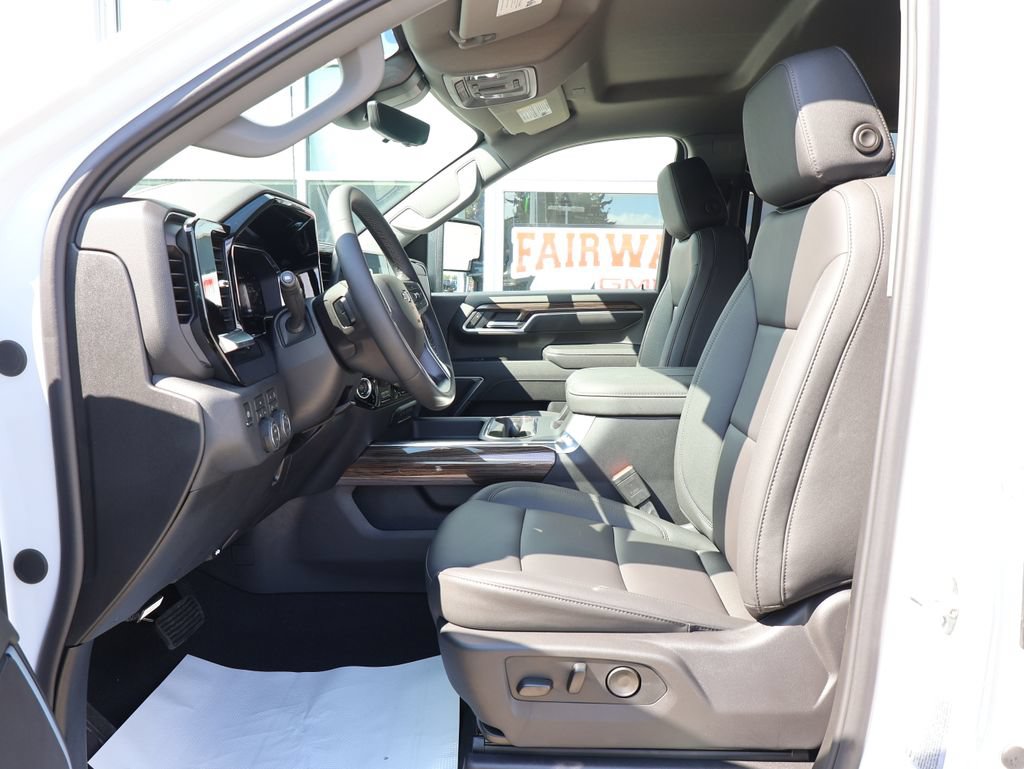 New 2026 Chevrolet Silverado 3500 LT w/ Trail Boss Package AWD/4WD image 15