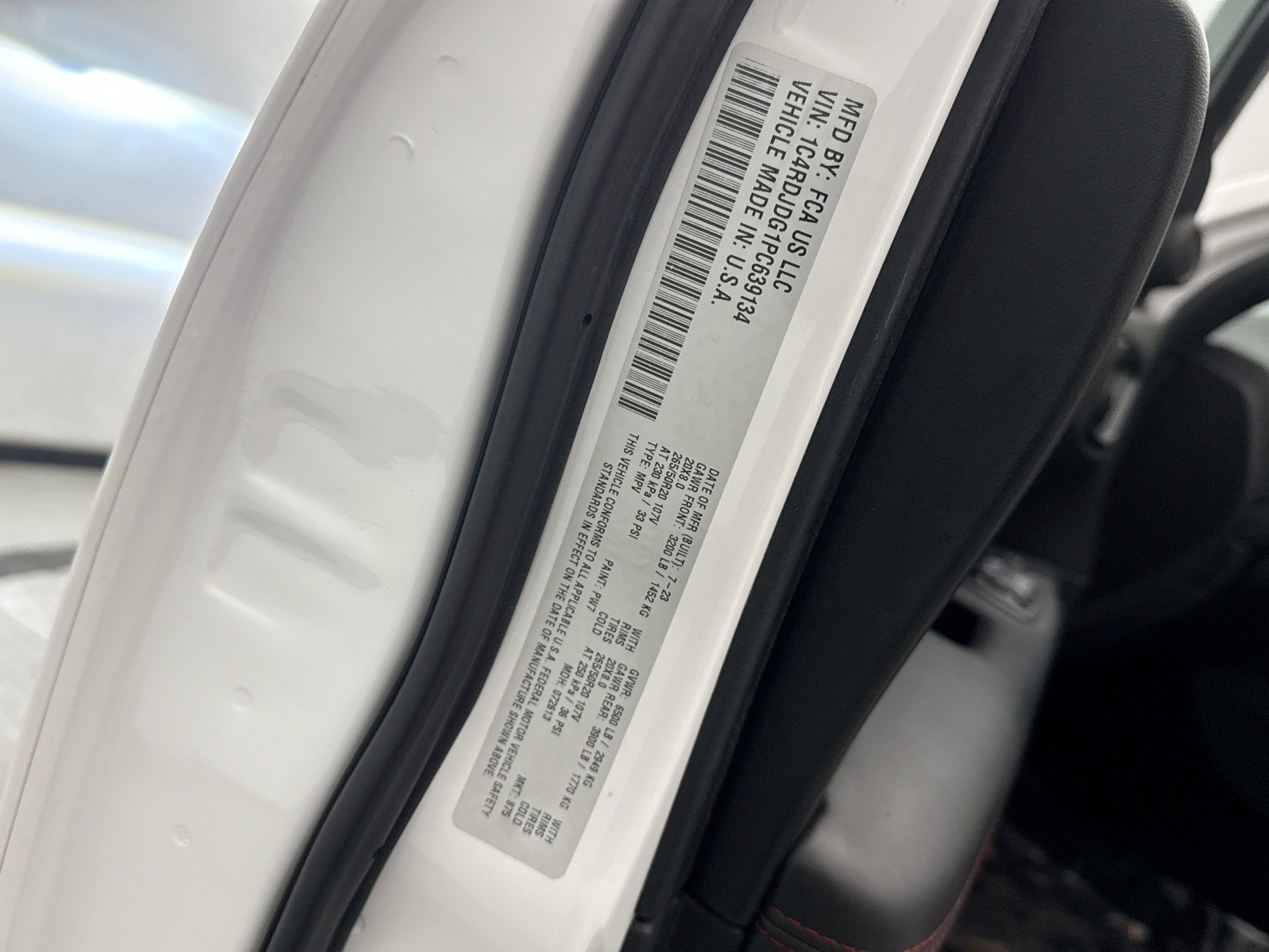 Used 2023 Dodge Durango GT image 11