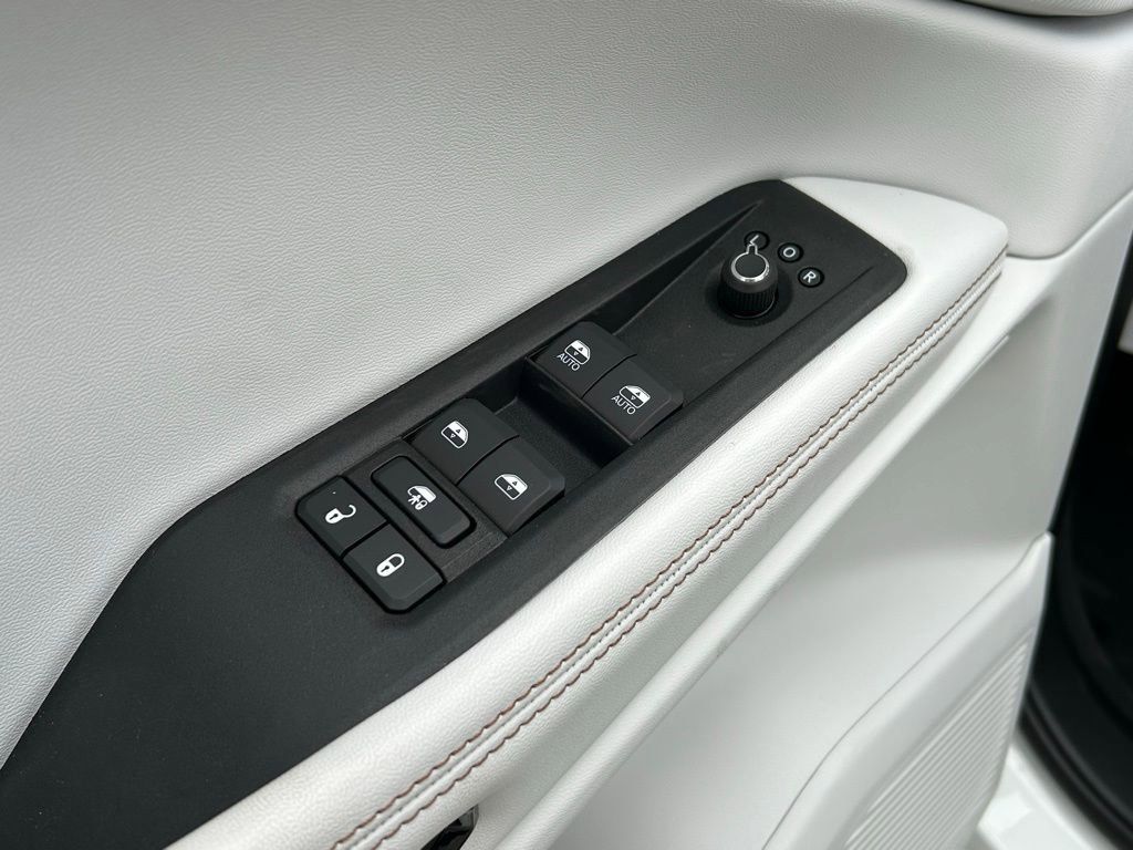 New 2026 Jeep Cherokee Limited image 25