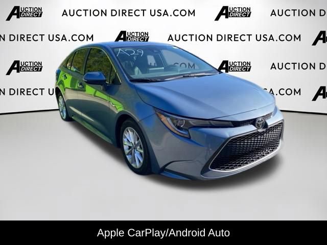 Used 2022 Toyota Corolla XLE image 3