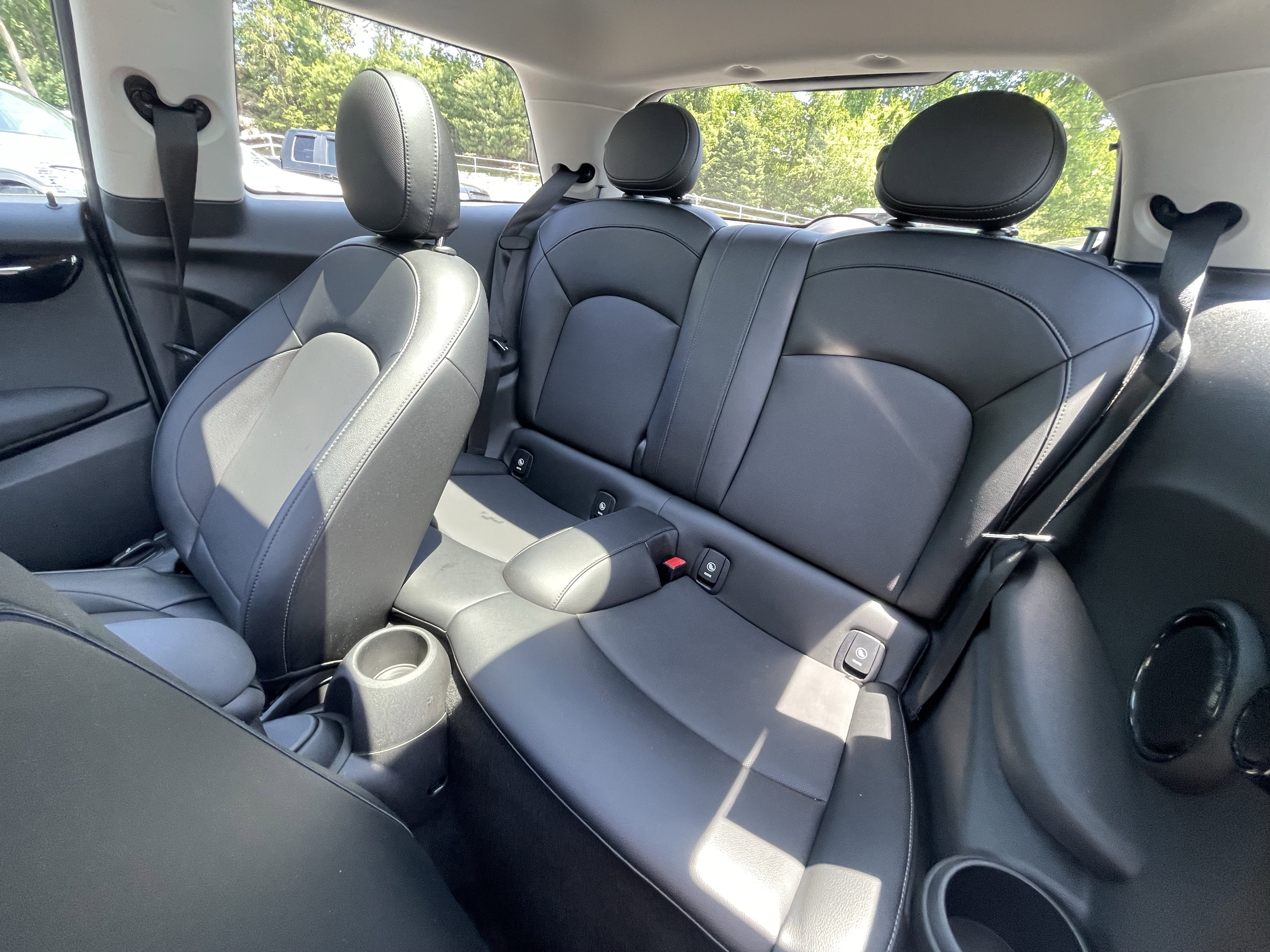 Used 2017 MINI Cooper 2-Door Hardtop FWD image 16