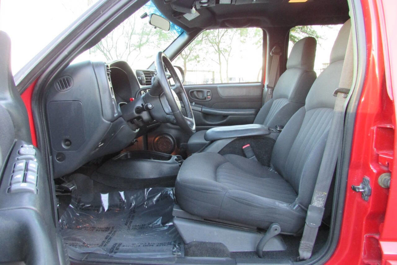 Used 2003 Chevrolet Blazer LS w/ Preferred Equipment Group image 18