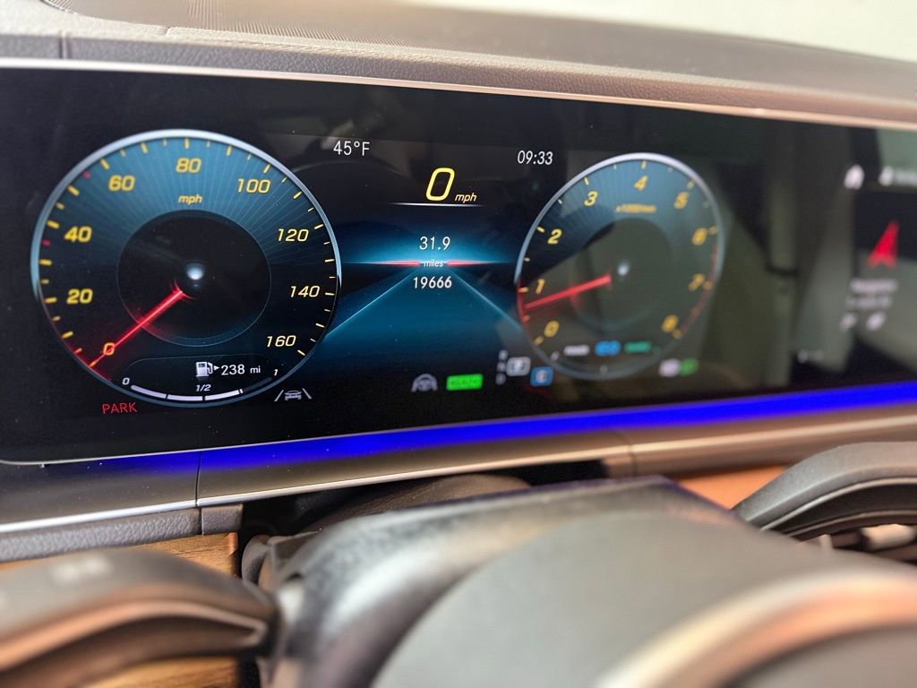 Used 2022 Mercedes-Benz GLS 450 4MATIC image 13