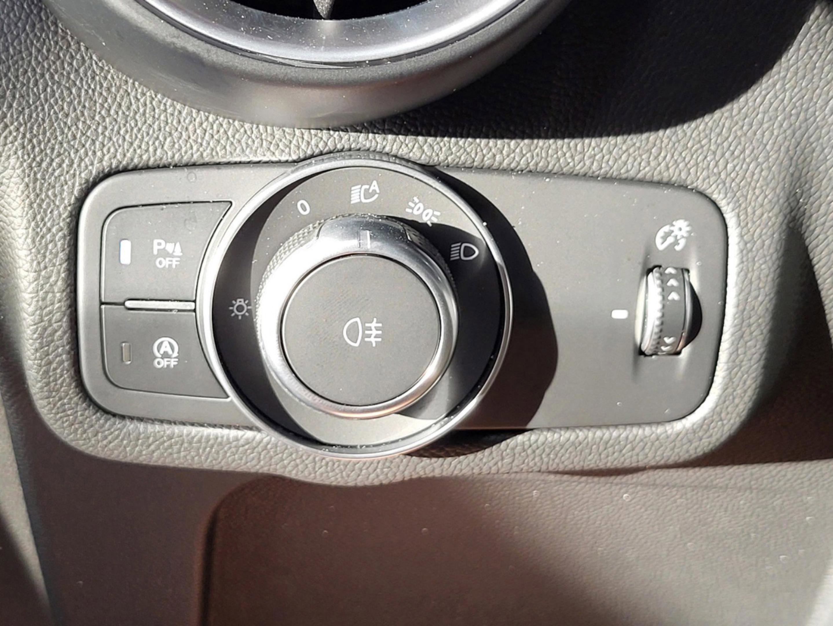 New 2025 Alfa Romeo Stelvio Sprint AWD/4WD image 31