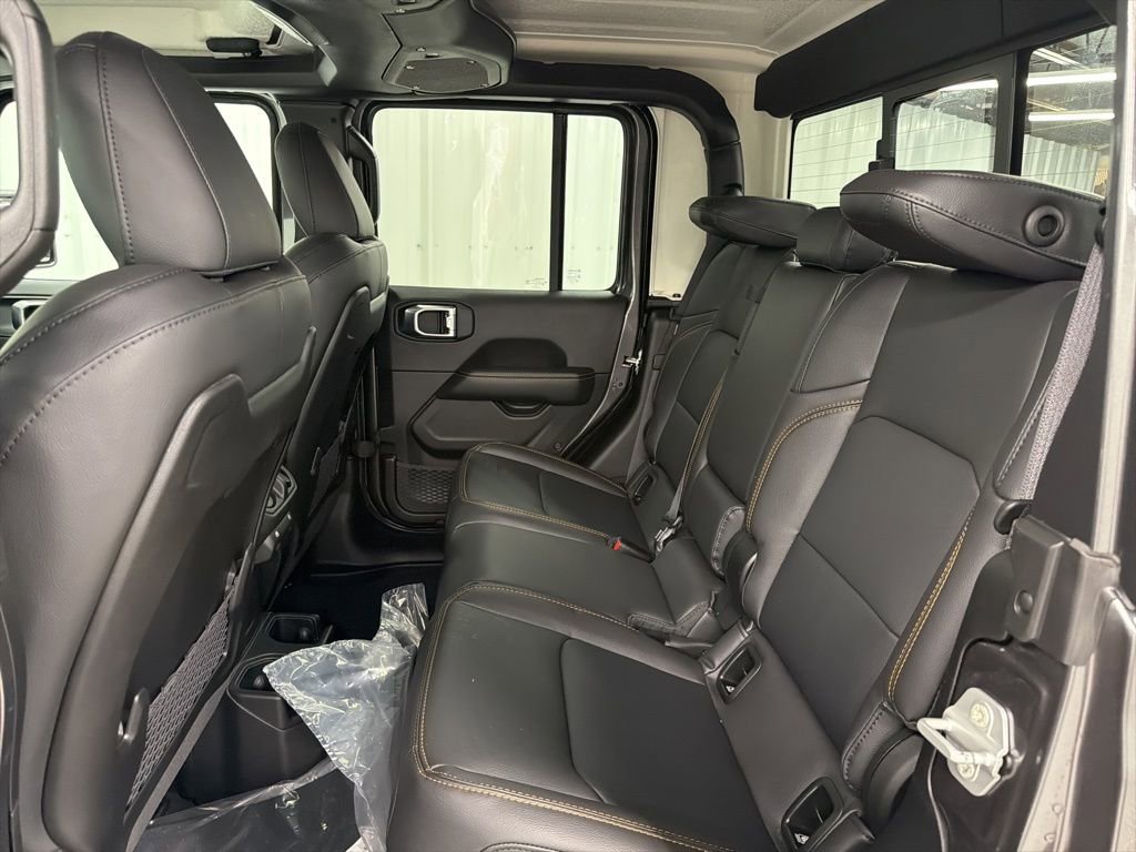 New 2026 Jeep Gladiator Sport image 9