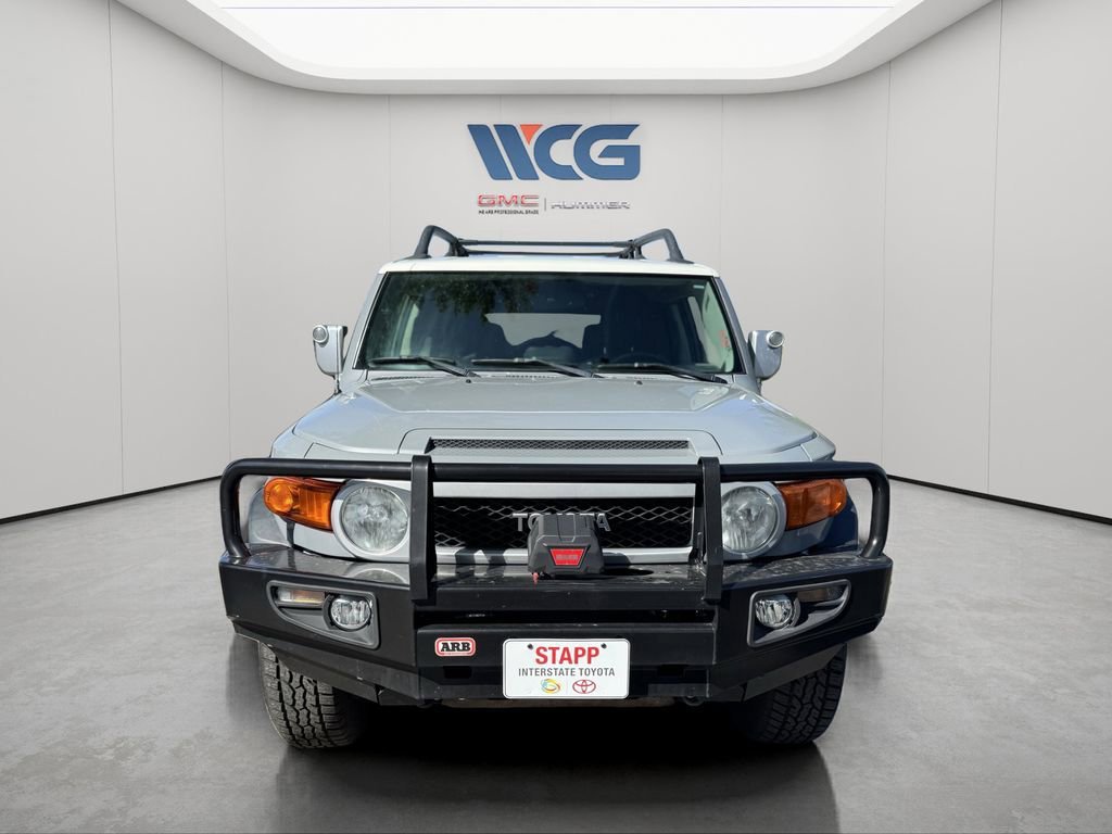 Used 2014 Toyota FJ Cruiser 4WD w/ Upgrade Package image 2
