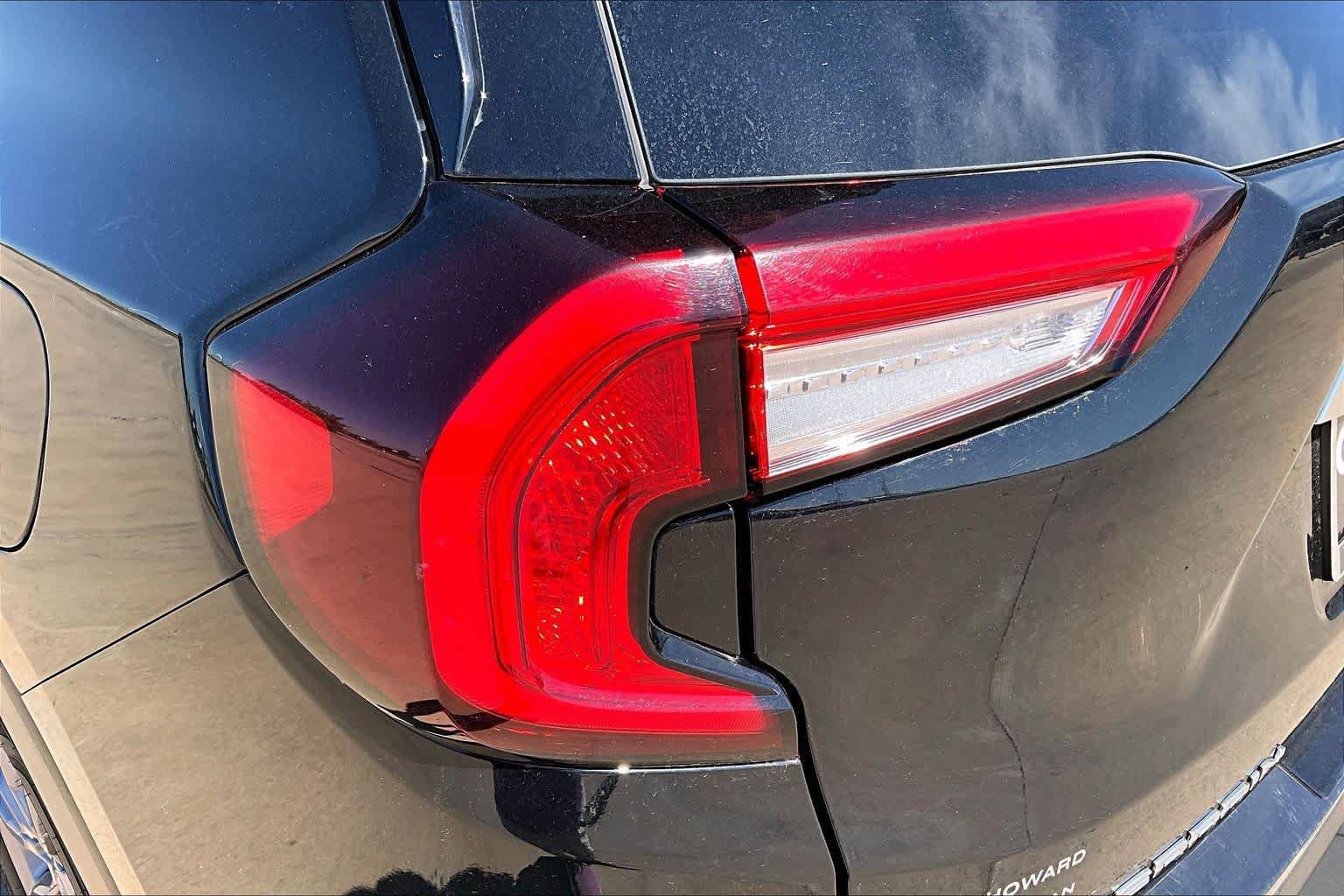 Used 2024 GMC Terrain SLT AWD/4WD image 35