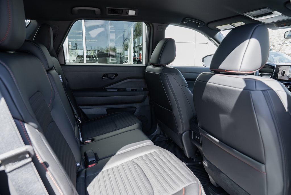 New 2026 Nissan Pathfinder Rock Creek image 26