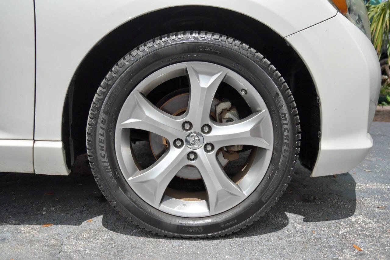 Used 2013 Toyota Venza Limited w/ Tow Prep Pkg image 30