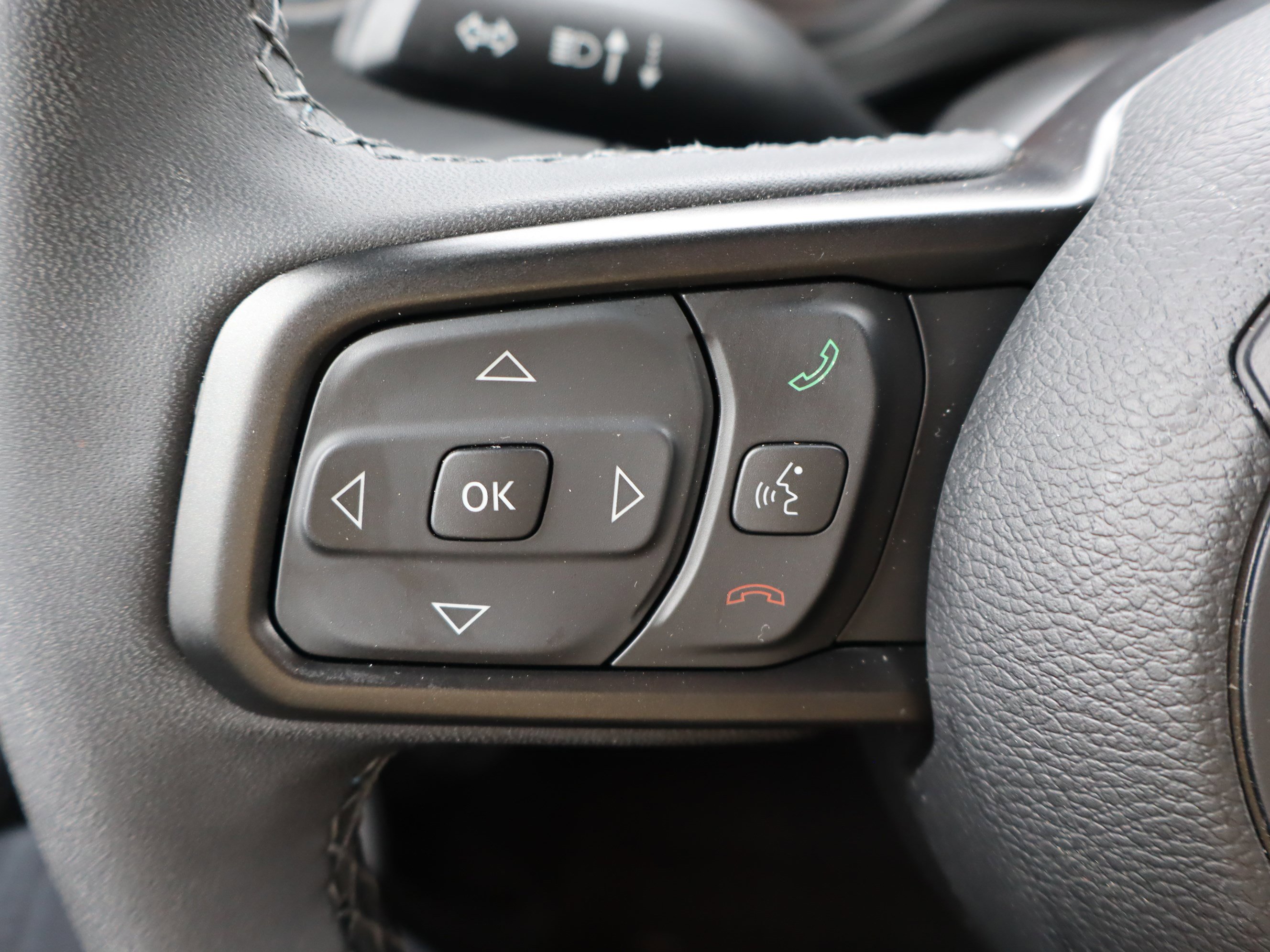 Used 2025 Jeep Wrangler Unlimited Rubicon AWD/4WD image 21