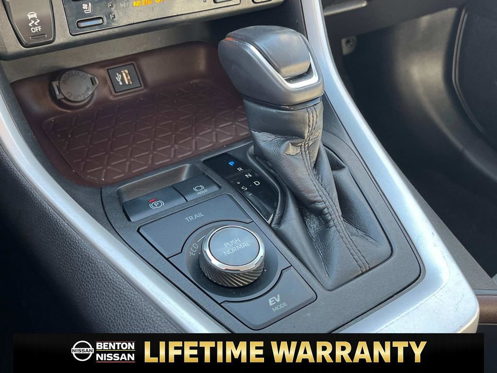 Used 2023 Toyota RAV4 Limited image 43