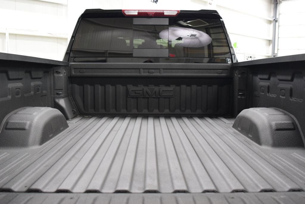 Used 2025 GMC Sierra 2500 Denali w/ Snow Plow Prep/Camper Package AWD/4WD image 27