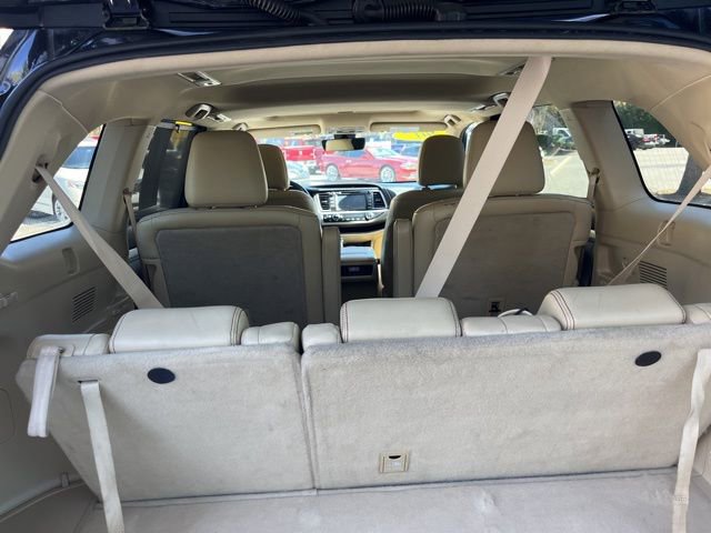 Used 2017 Toyota Highlander XLE image 6