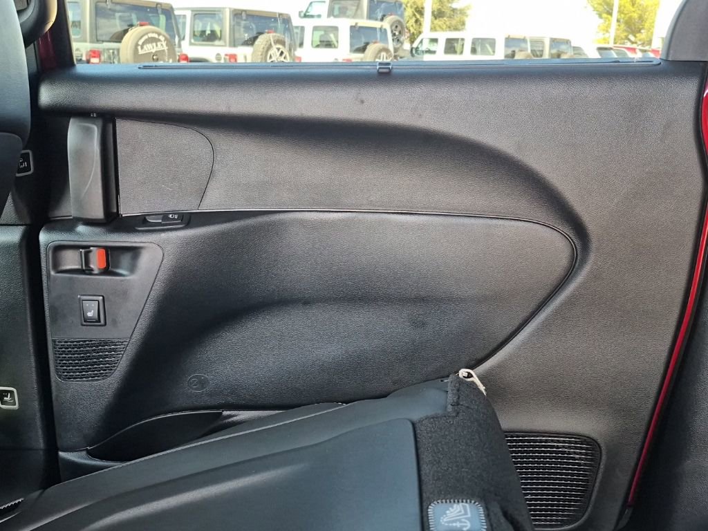 New 2025 Chrysler Pacifica Limited w/ Trailer Tow Group FWD image 23