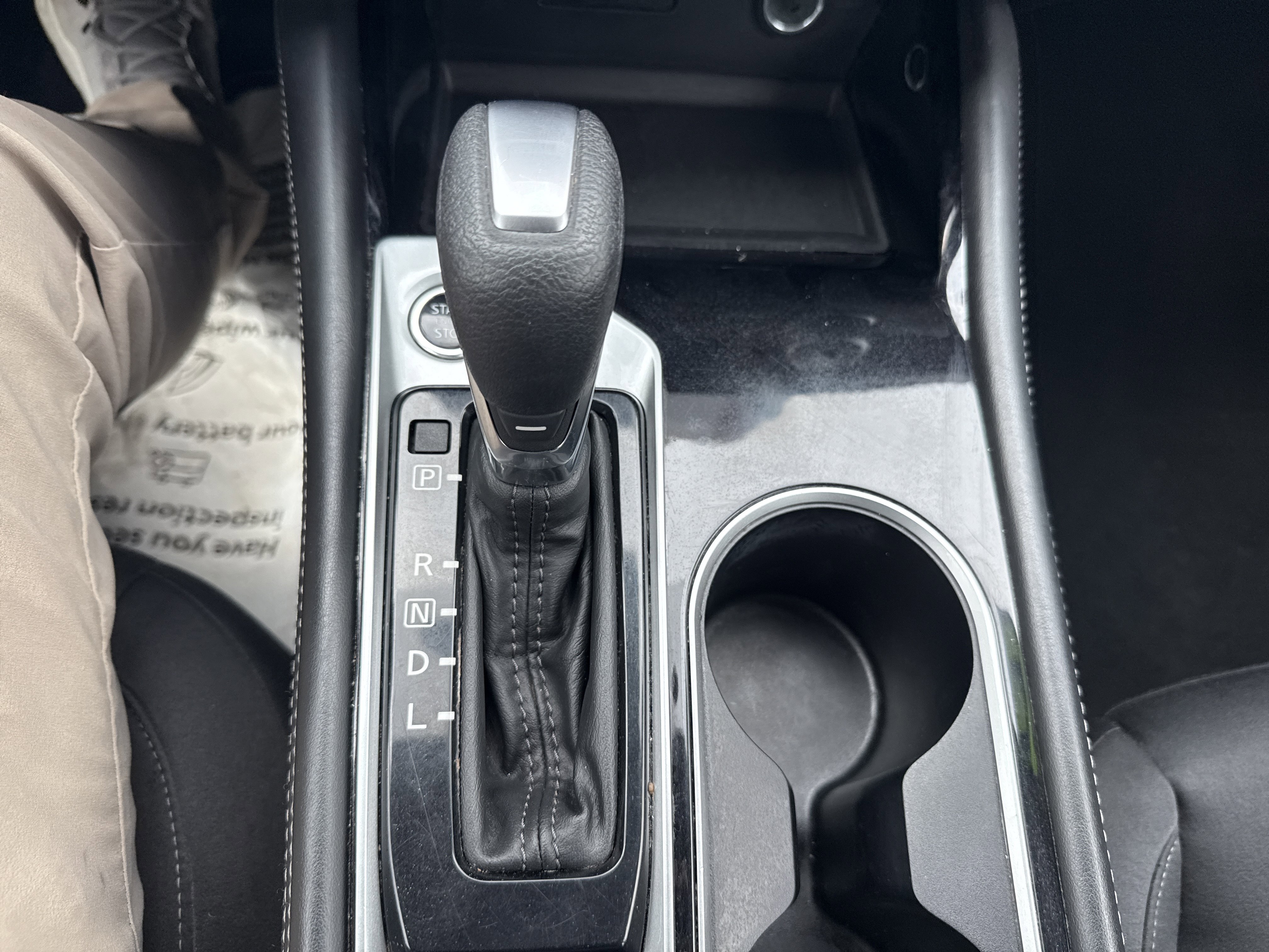 Used 2023 Nissan Altima 2.5 SV FWD image 27