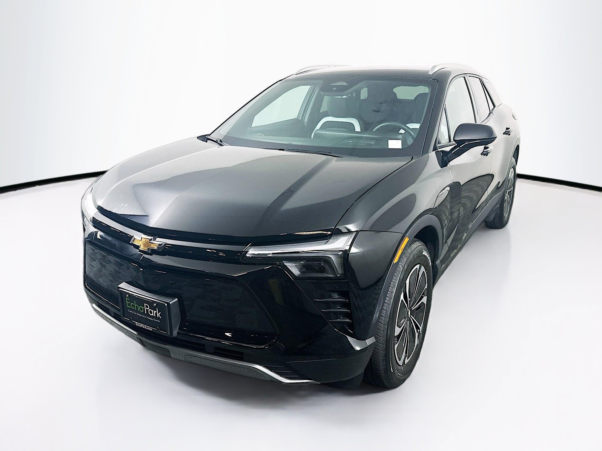 Used 2024 Chevrolet Blazer EV LT AWD/4WD image 3