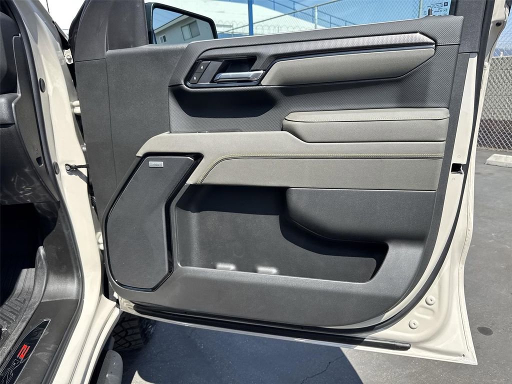 New 2026 Chevrolet Silverado 1500 ZR2 w/ ZR2 Bison Edition AWD/4WD image 32