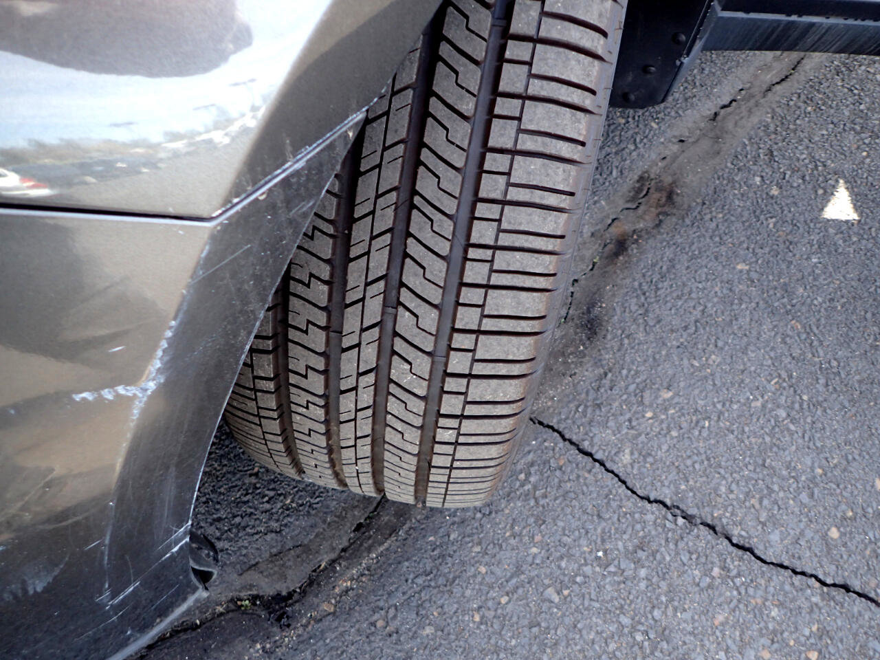 Used 2016 Ford Taurus Limited FWD image 22