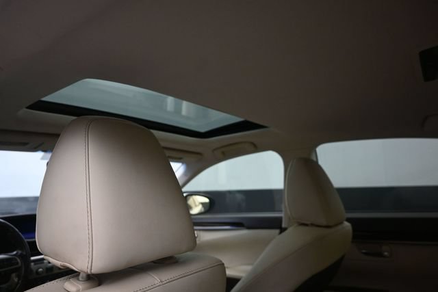 Used 2017 Lexus ES 350 w/ Premium Package FWD image 20