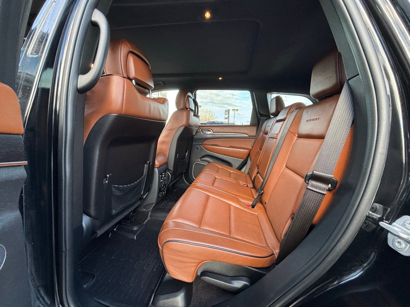 Used 2017 Jeep Grand Cherokee Summit image 23