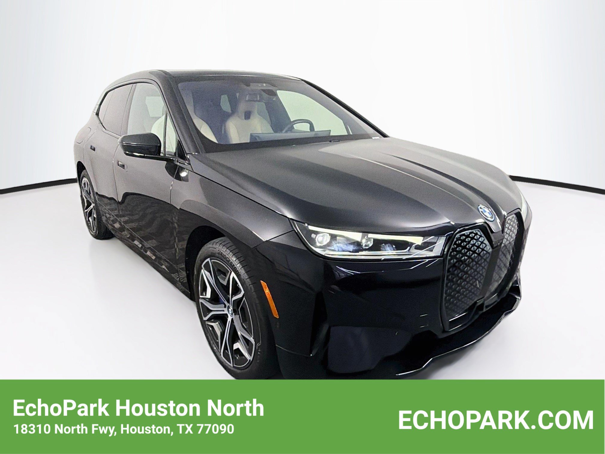 Used 2024 BMW iX xDrive50 w/ Premium Package AWD/4WD image 1