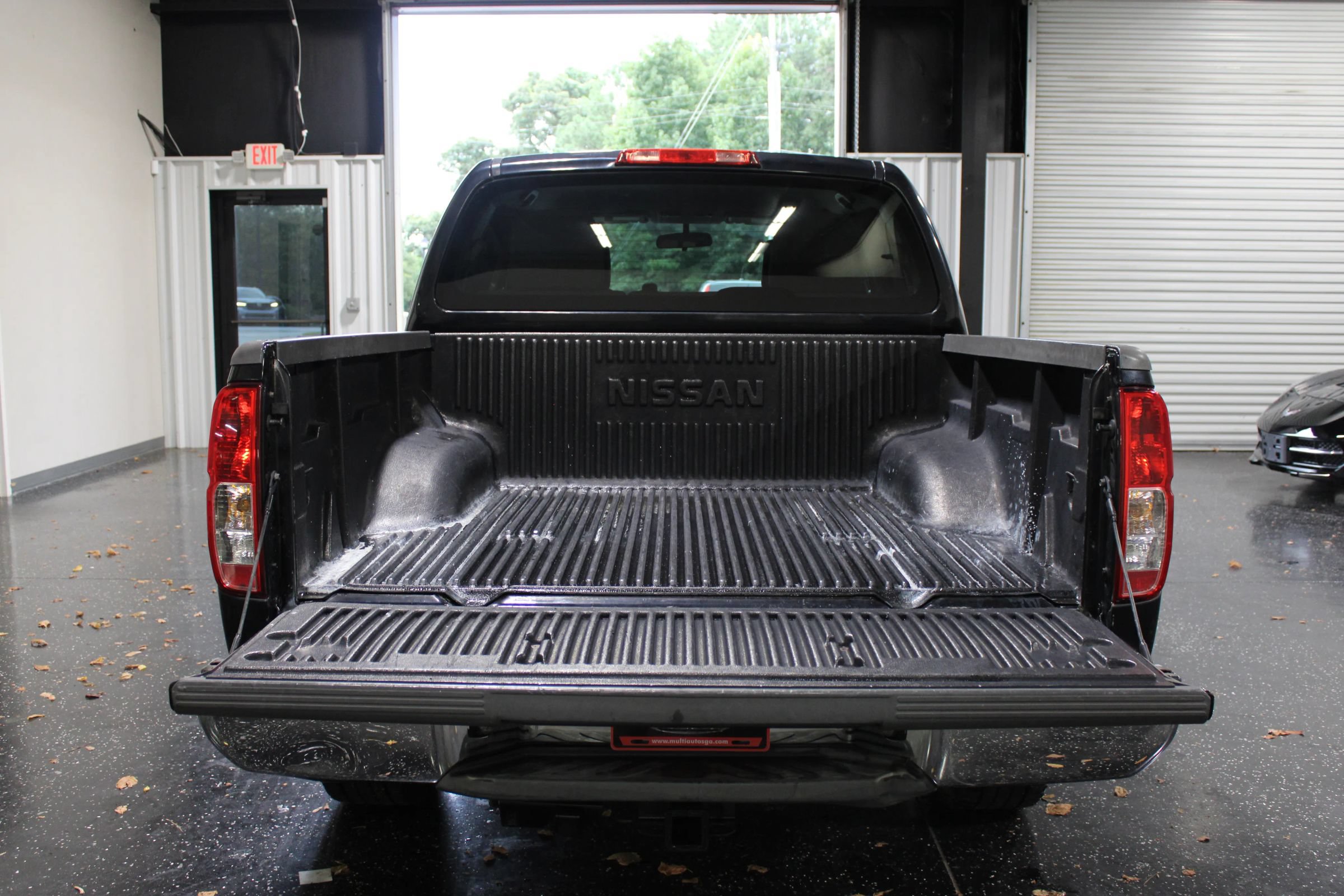 Used 2012 Nissan Frontier SV RWD image 25