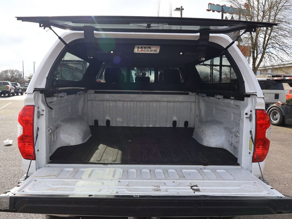 Used 2015 Toyota Tundra Limited w/ Limited Premium Package image 36