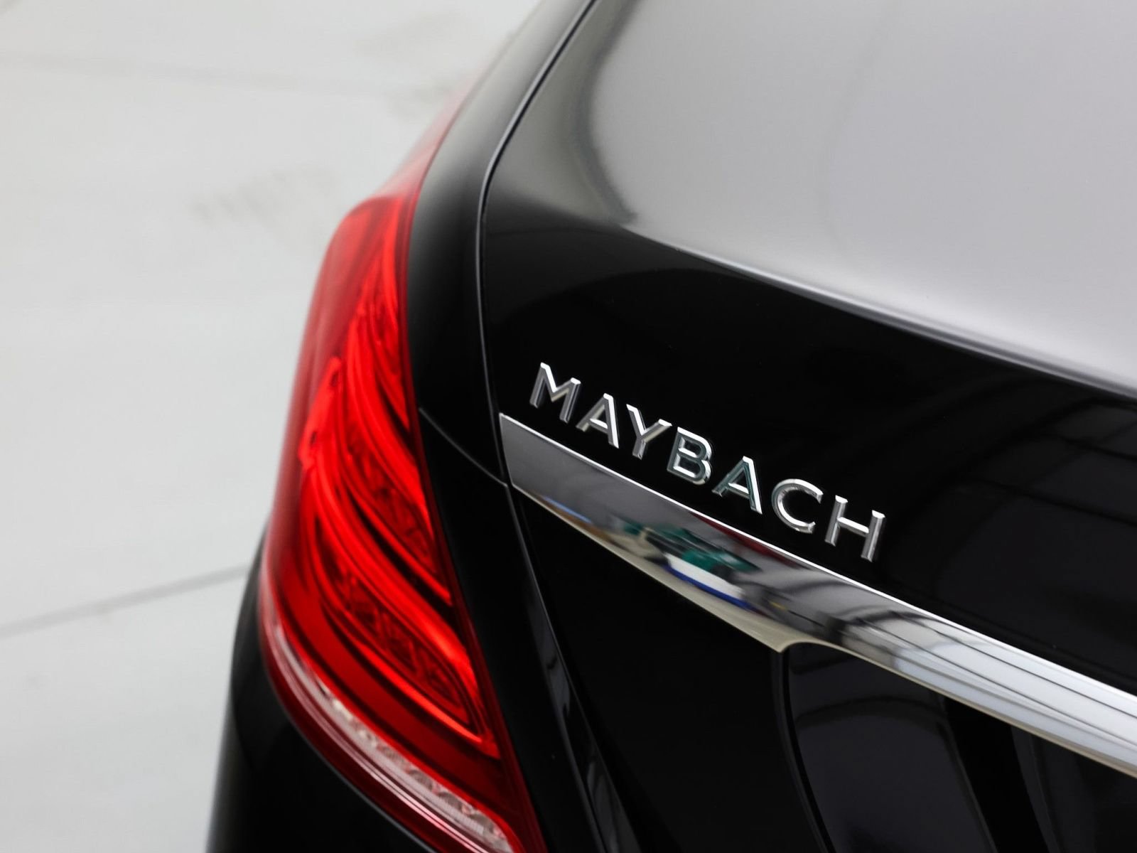 Used 2017 Mercedes-Benz Maybach S 600 image 45