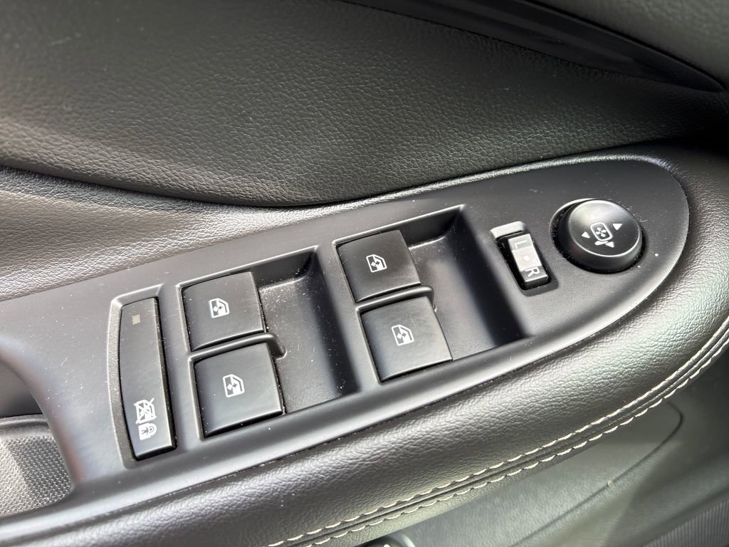 Used 2017 Buick Envision Premium image 13