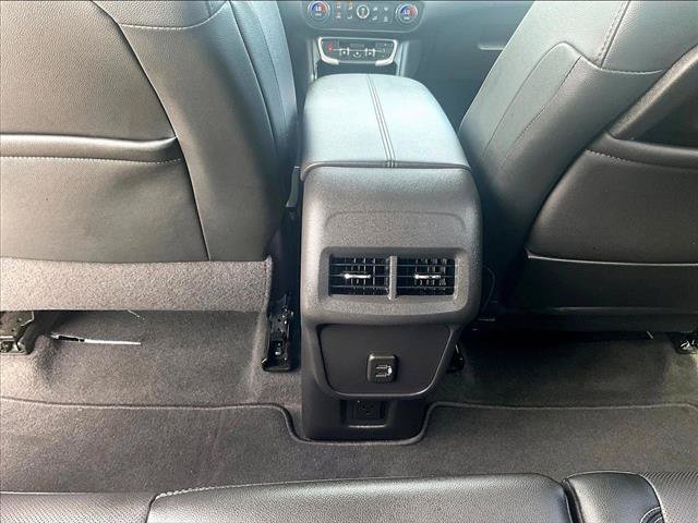 Used 2023 GMC Terrain SLT FWD image 26