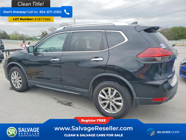 Used 2018 Nissan Rogue SV w/ Premium Package image 3