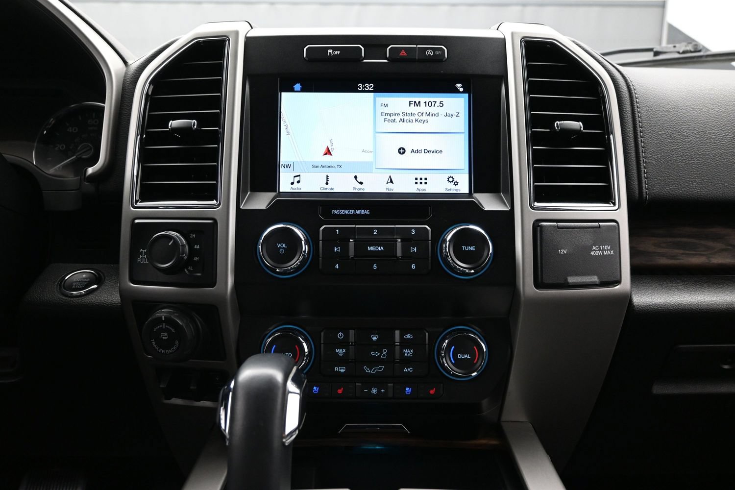 Used 2019 Ford F150 Lariat w/ Trailer Tow Package AWD/4WD image 17