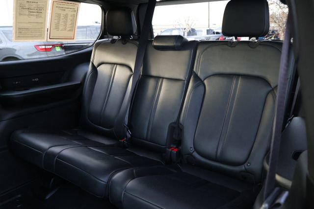 Used 2024 Jeep Wagoneer Series III image 11