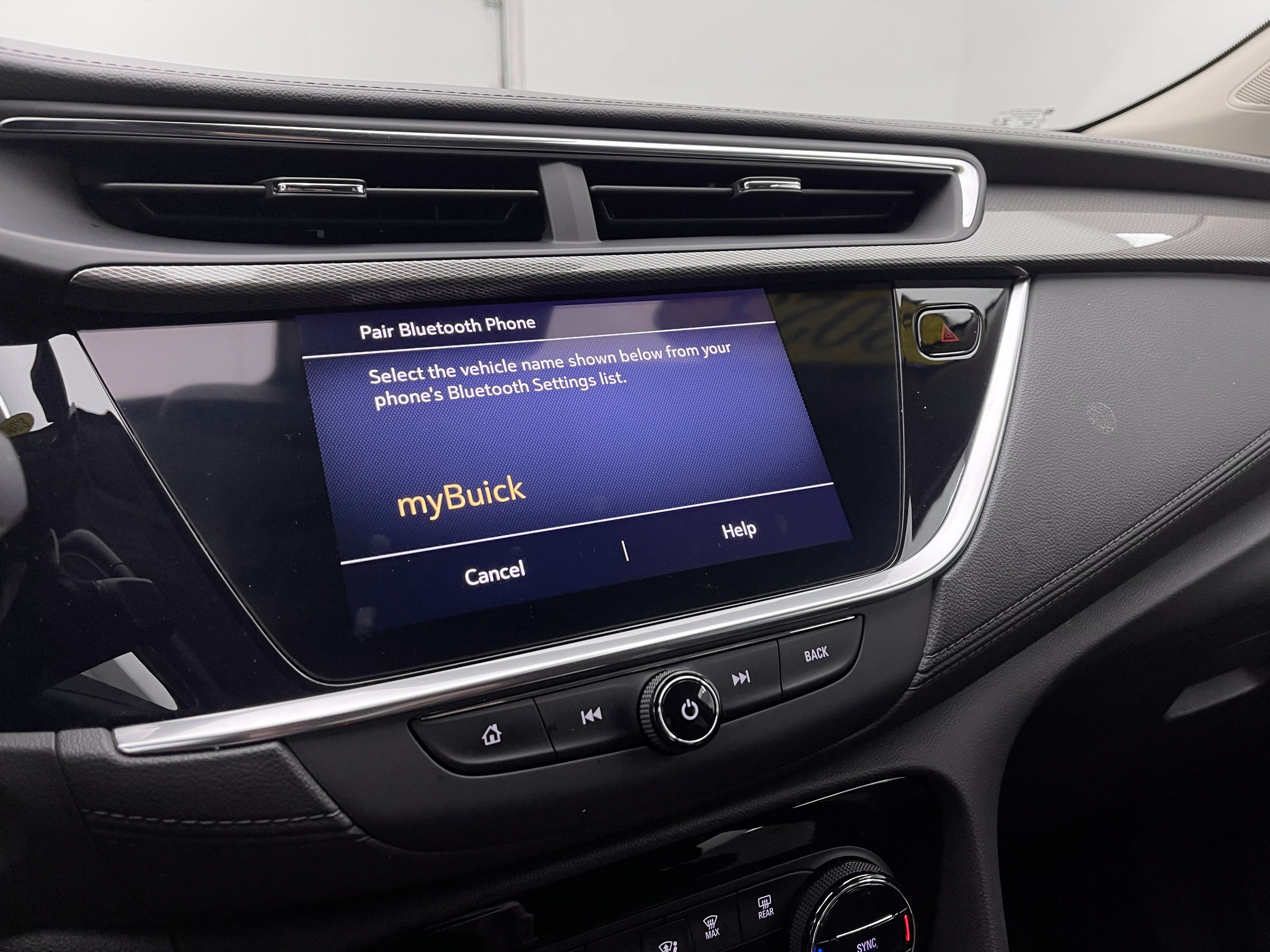 Used 2023 Buick Encore GX Select w/ Sport Touring Package FWD image 24