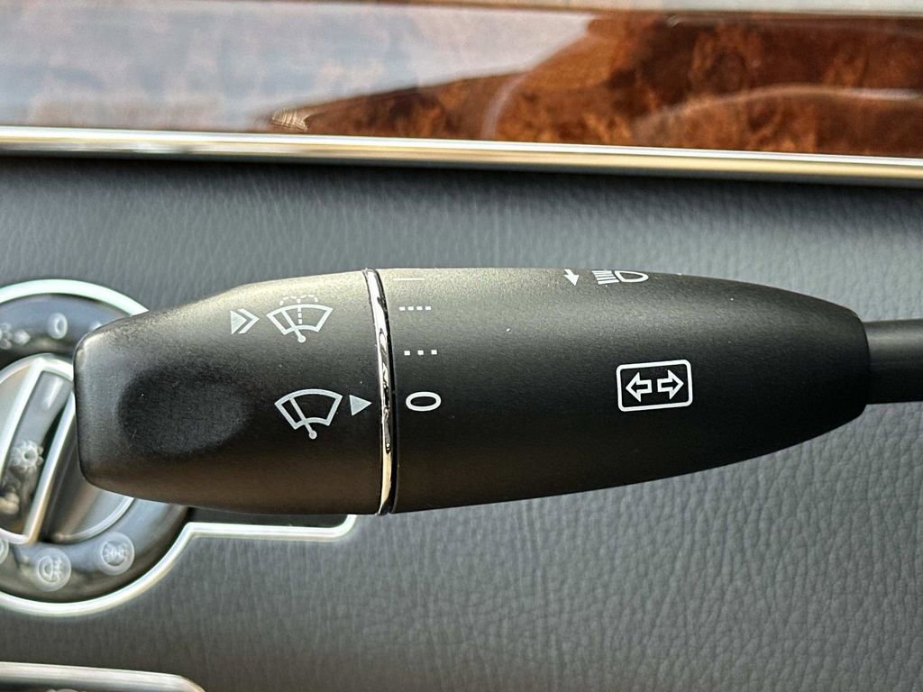 Used 2008 Mercedes-Benz S 550 image 17