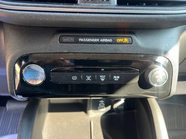 Used 2025 Ford Escape SE FWD image 30
