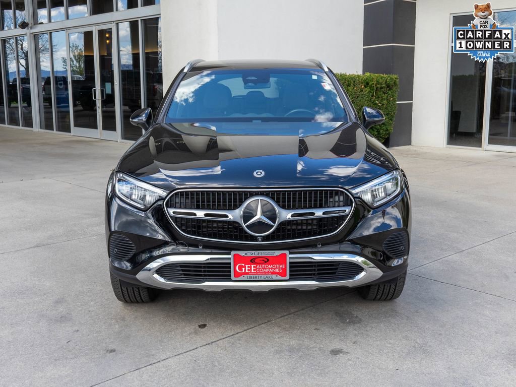 Used 2023 Mercedes-Benz GLC 300 4MATIC image 2