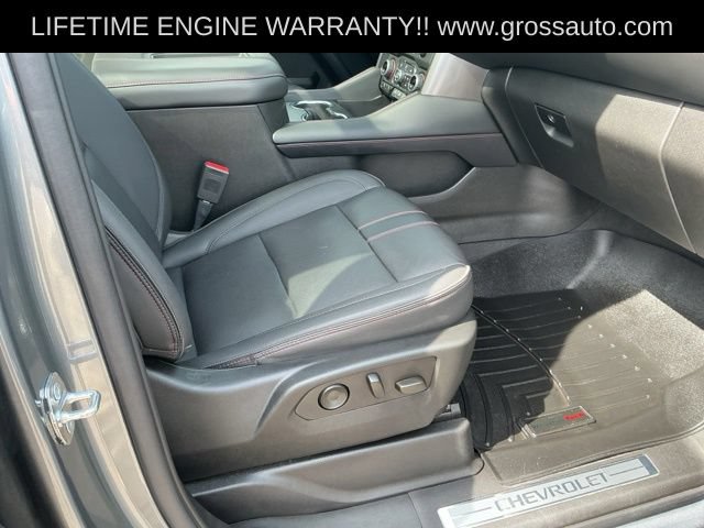 Used 2022 Chevrolet Suburban RST w/ Luxury Package AWD/4WD image 31