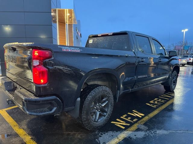 Used 2022 Chevrolet Silverado 1500 Custom Trail Boss w/ LPO, Dark Essentials Package image 5